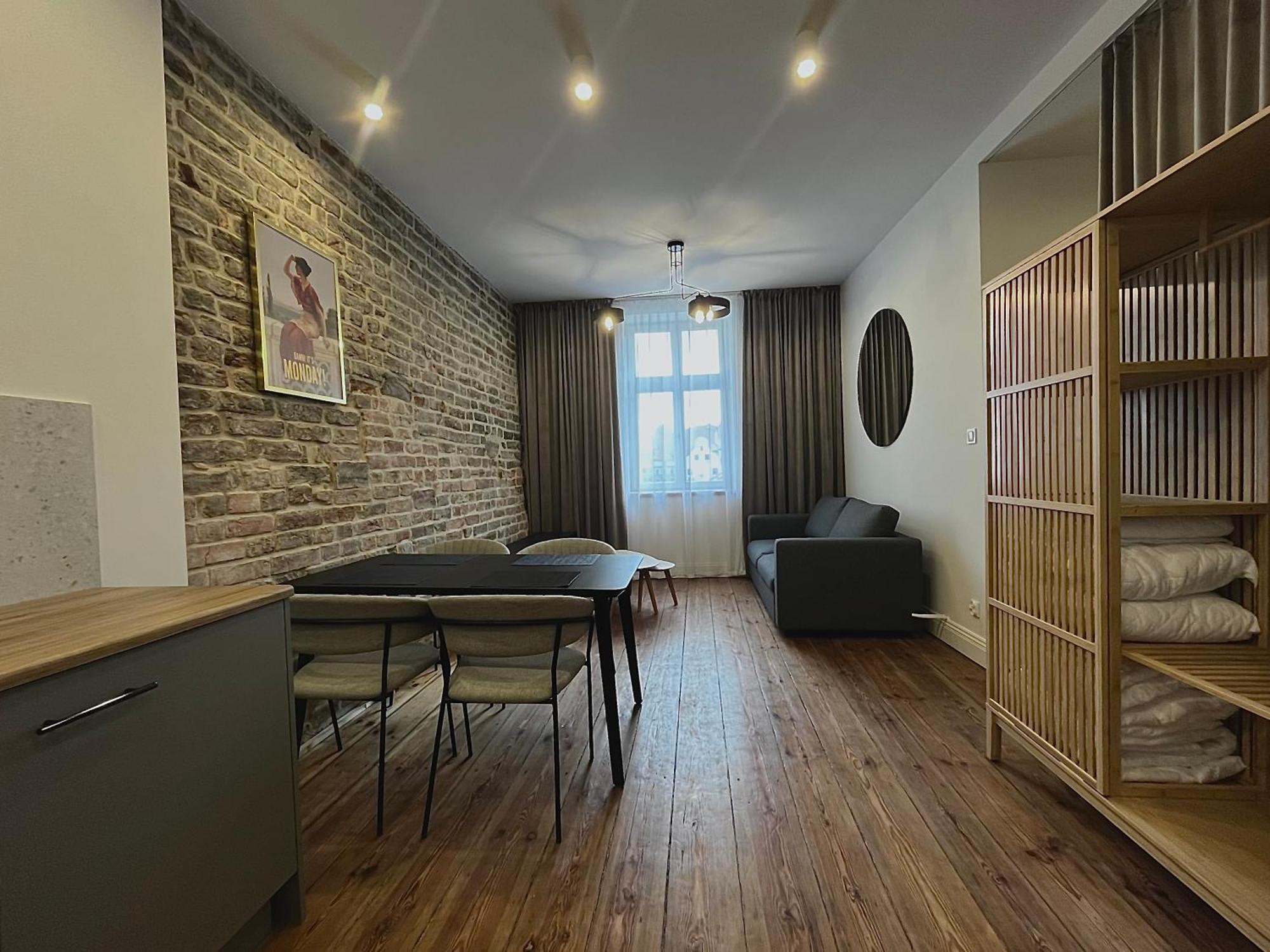 Esquina Apartment Torun